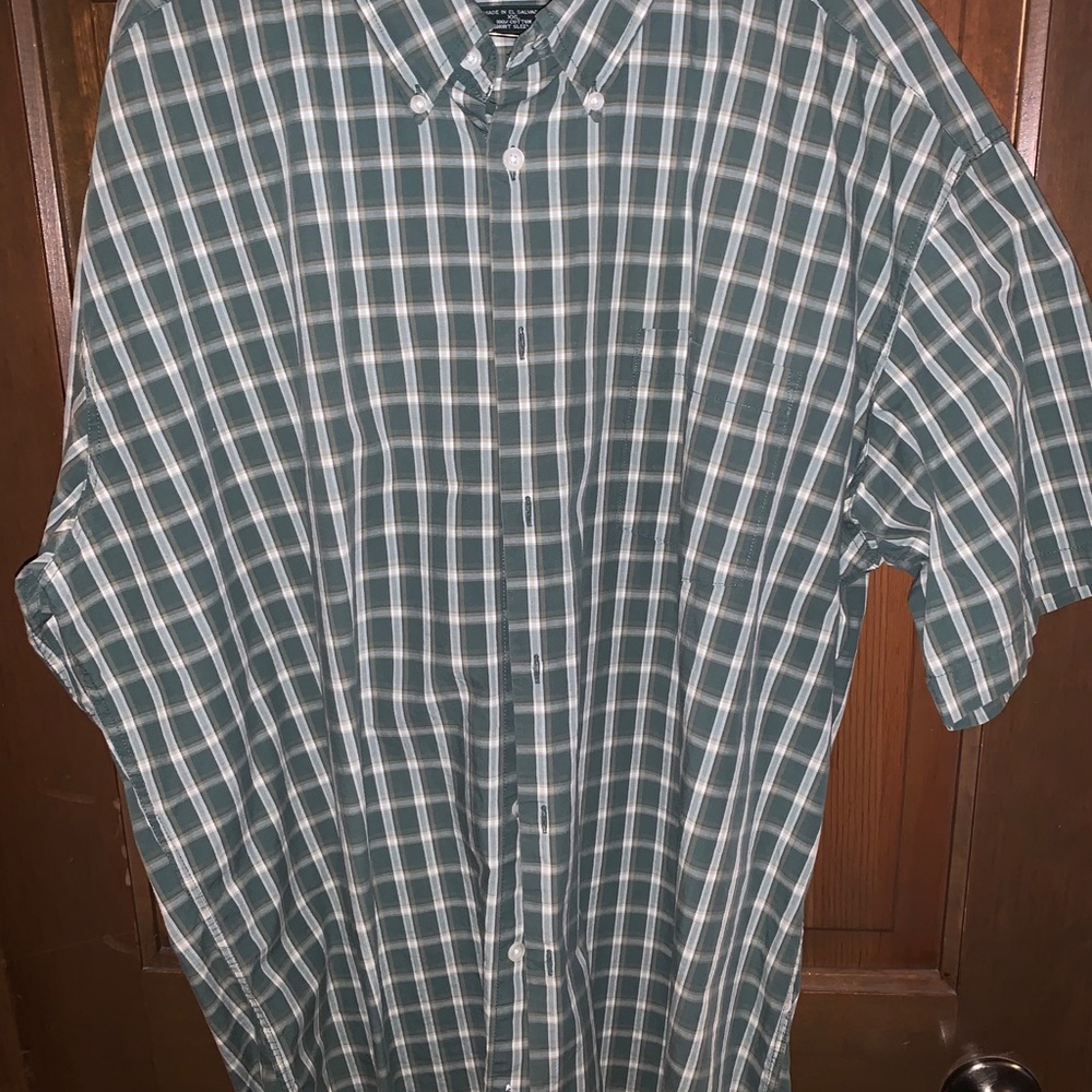 Dockers button down - Picture 2 of 3